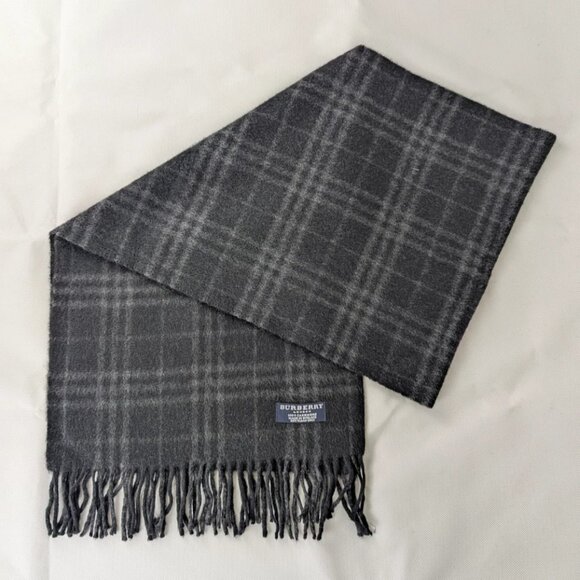 Burberry Unisex 100% Cashmere Scarf – Classic Check Charcoal Gray – Pre-Loved - Picture 1 of 6